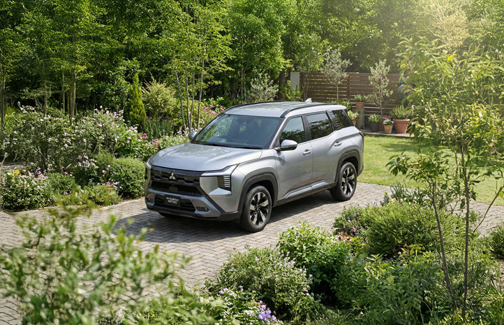 MITSUBISHI DESTINATOR - Gracia Autos