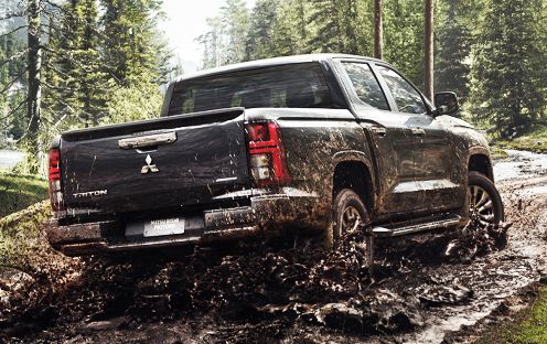 MITSUBISHI ALL NEW L200 DAKAR - Gracia Autos