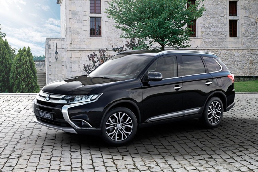 MITSUBISHI OLD OUTLANDER - Gracia Autos