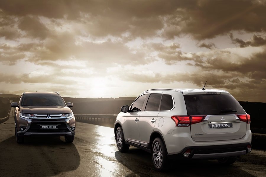 MITSUBISHI OLD OUTLANDER - Gracia Autos