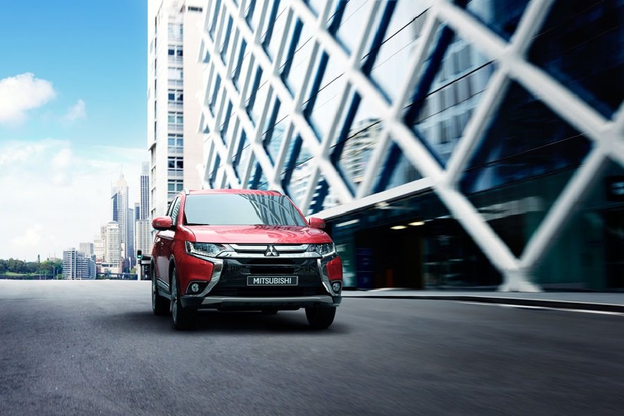 MITSUBISHI OLD OUTLANDER - Gracia Autos